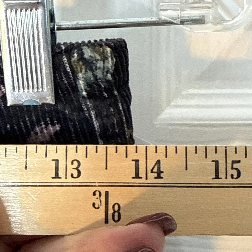 Anthropologie Pilcro The Icon Flare Low Rise Navy Corduroy Print Jeans Size 23 - Picture 3 of 13